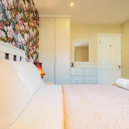 Townhouse In Dockland גלוואיי