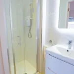 Townhouse In Dockland 度假居 *
