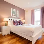 度假居 Townhouse In Dockland 戈尔韦