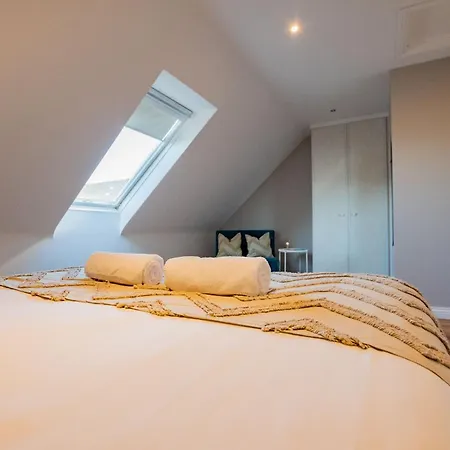 Townhouse In Dockland *