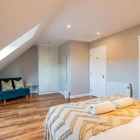 Townhouse In Dockland *