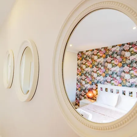 Townhouse In Dockland Galway