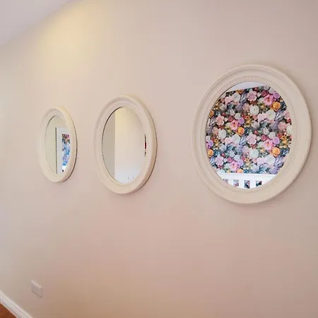 Townhouse In Dockland * Galway