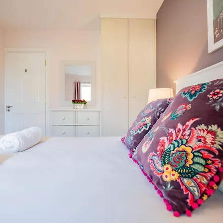 Townhouse In Dockland *