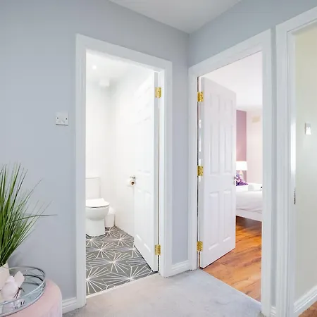 Townhouse In Dockland