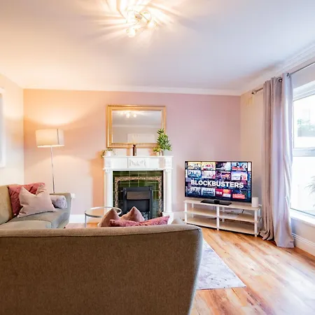 Townhouse In Dockland *