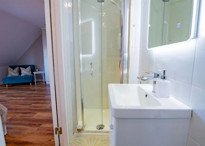 Townhouse In Dockland *