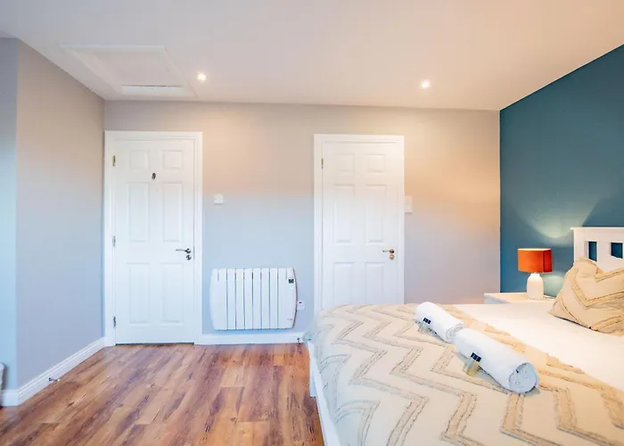 Townhouse In Dockland * Galway