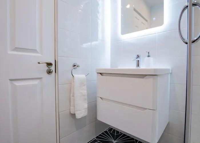 Townhouse In Dockland * Galway