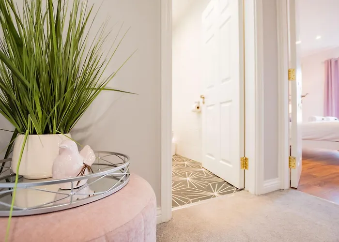 Townhouse In Dockland *