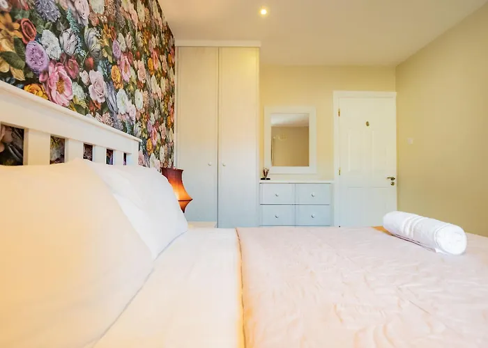 Townhouse In Dockland Galway