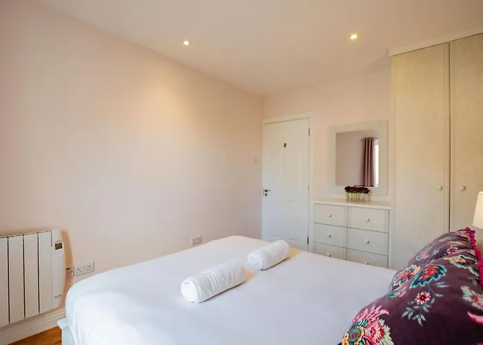 Townhouse In Dockland Galway