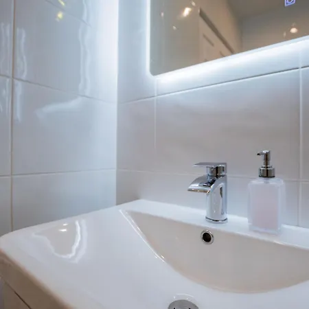 Townhouse In Dockland Vakantiehuis